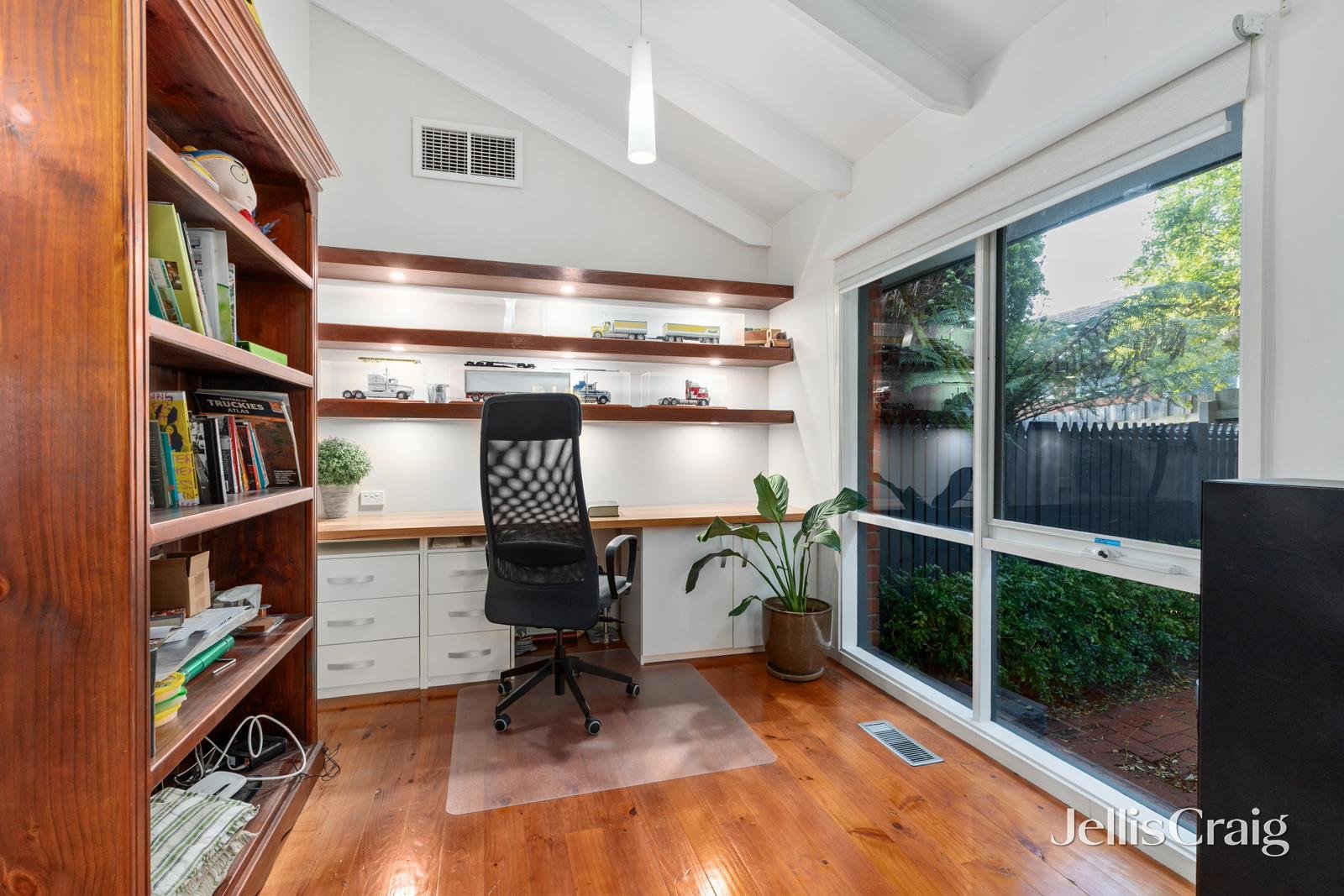 106 Langdale Drive, Croydon Hills image 5