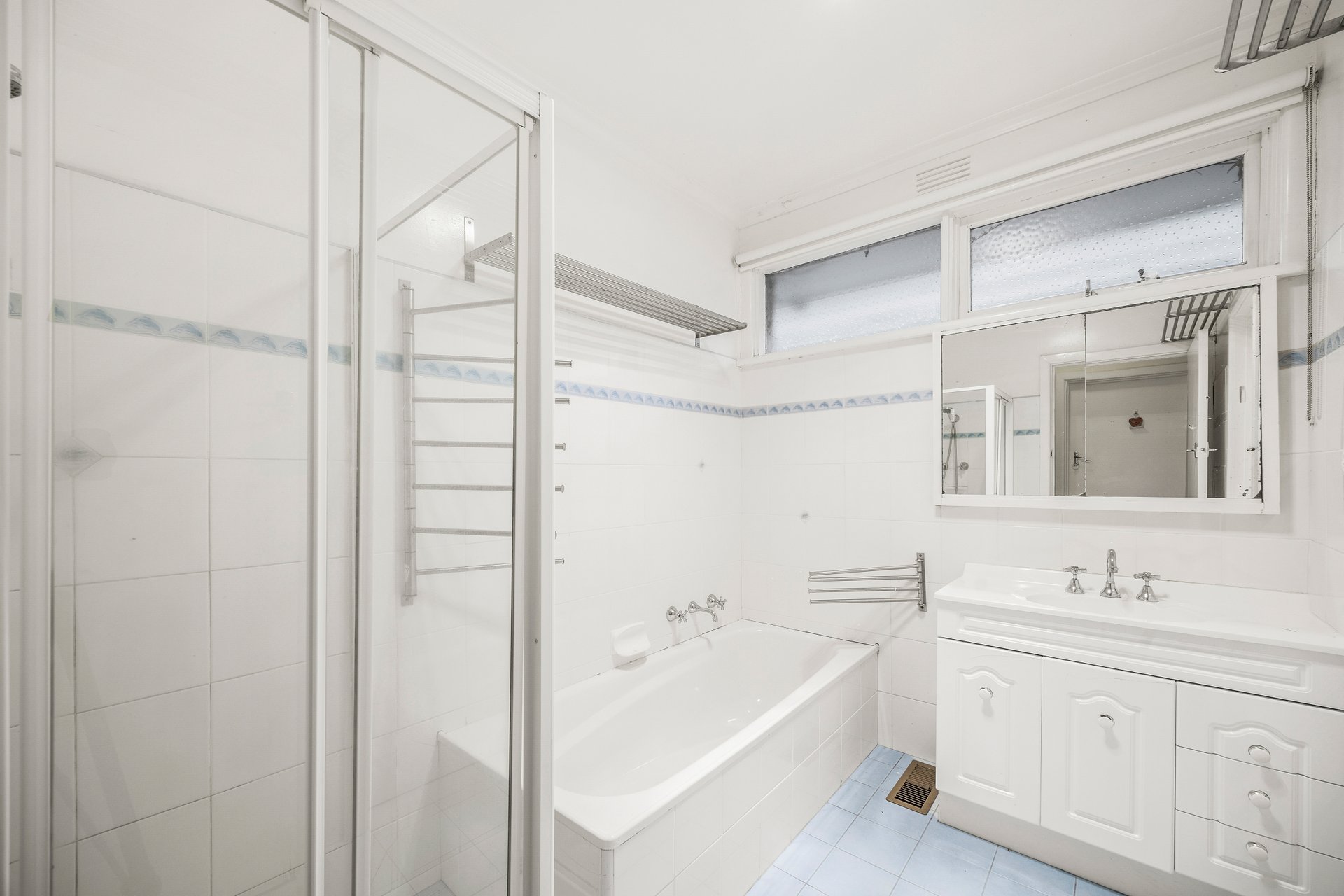 106 Mahoneys Road, Forest Hill image 9