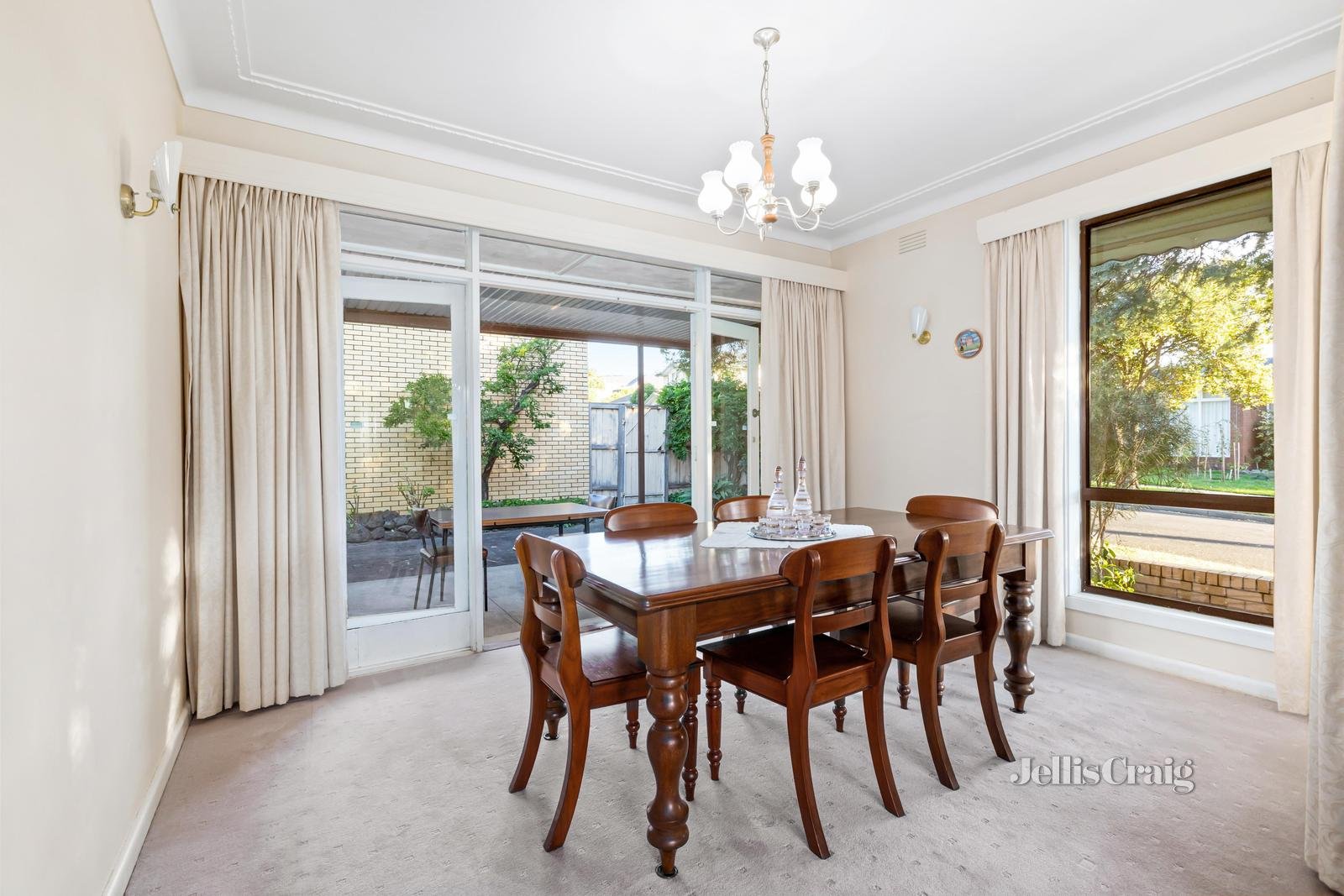 106 Marianne Way, Mount Waverley image 3