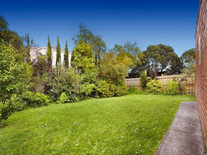 106 Maud Street, Balwyn North image 6