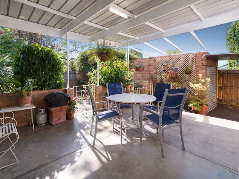 106 Mountain View Road, Balwyn North image 5