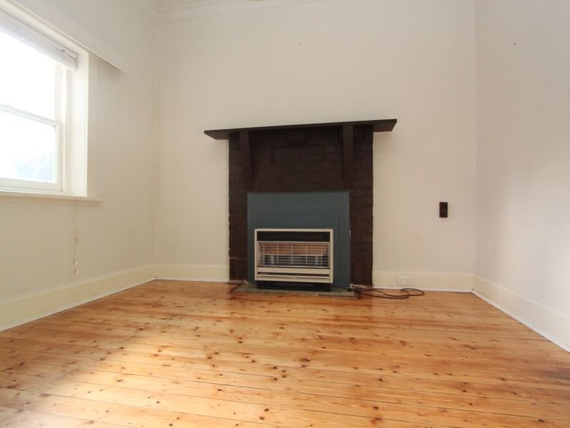 Property Gallery Thumbnail 6