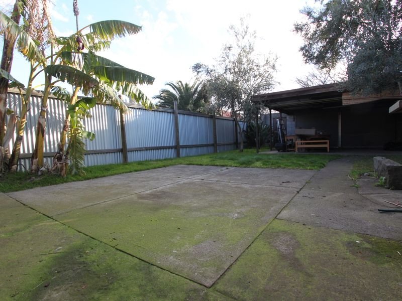 Property Gallery Thumbnail 9