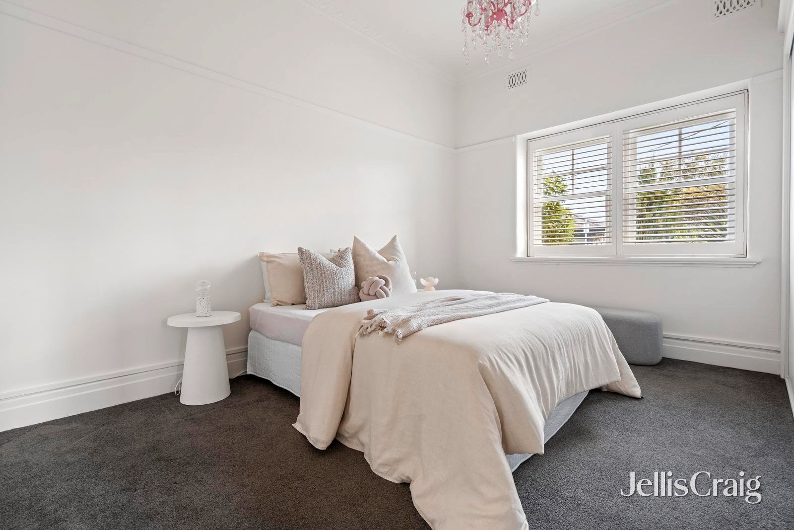 106 Springhall Parade, Pascoe Vale South image 3