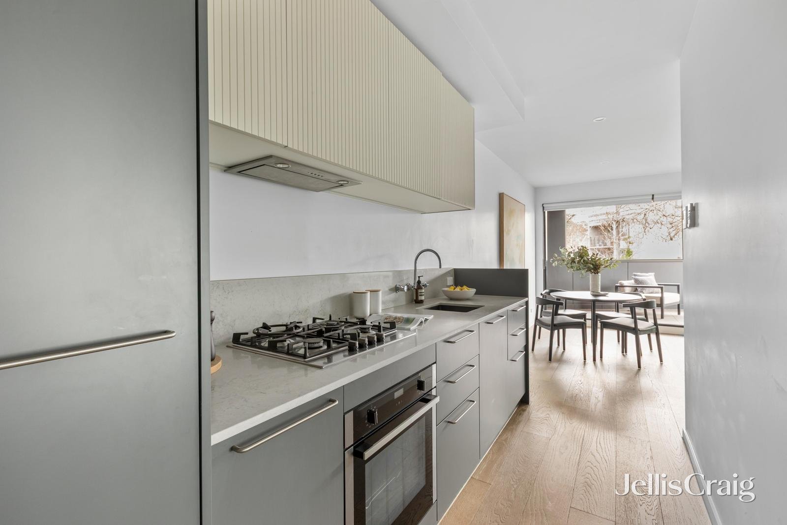 106/1009-1011 Dandenong Road, Malvern East image 2