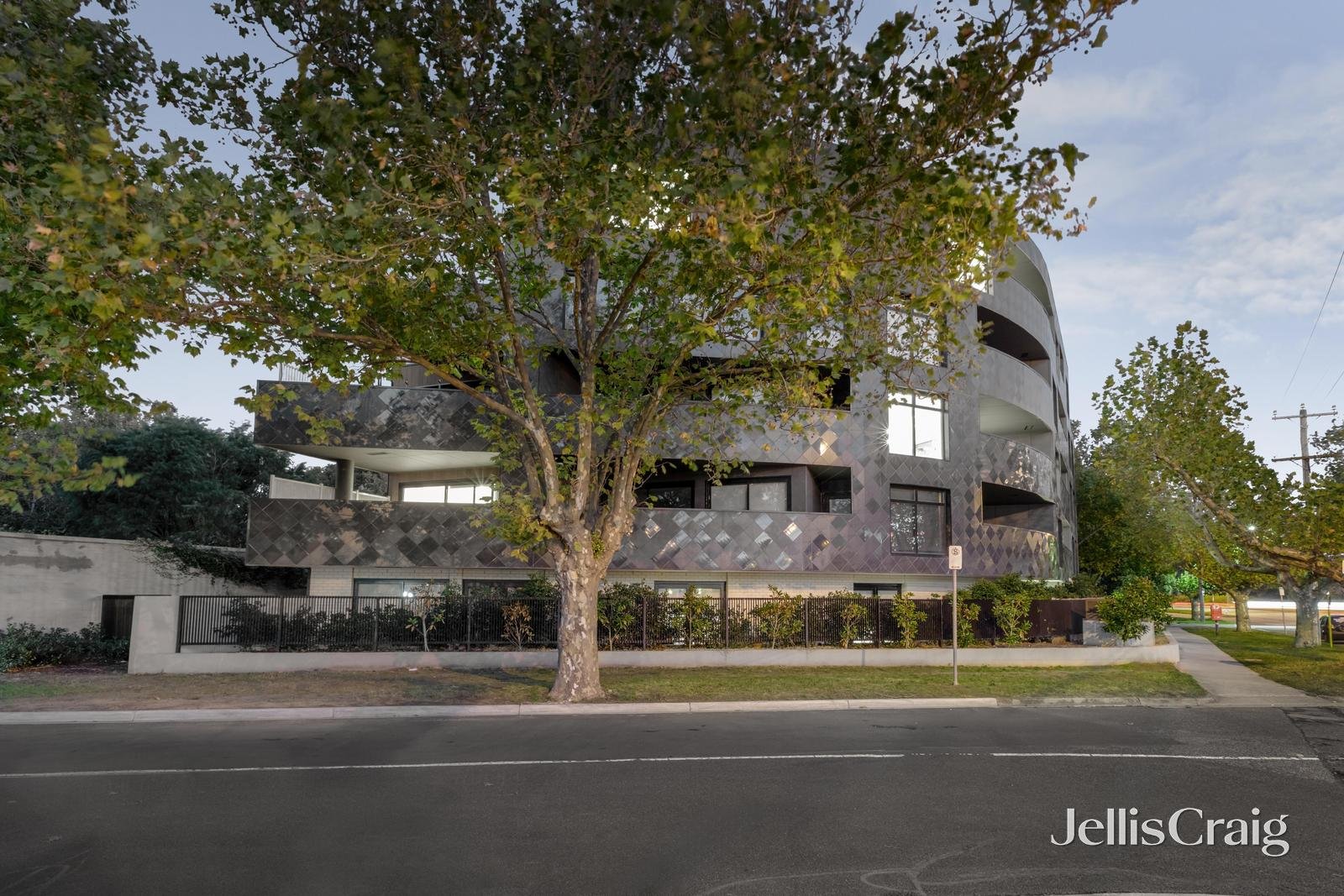 106/1009-1011 Dandenong Road, Malvern East image 6