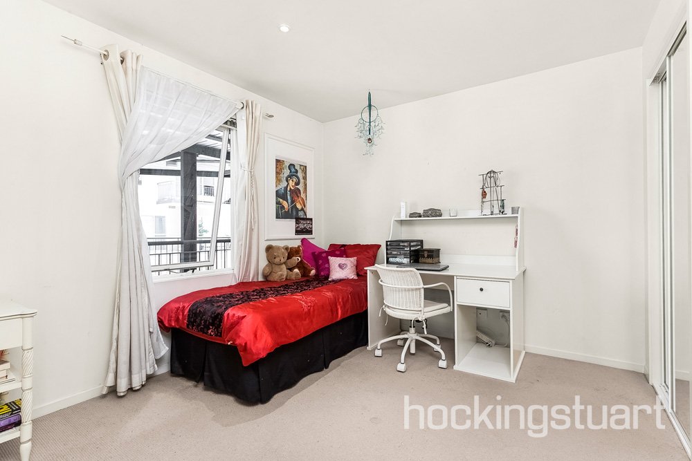 106/102 Camberwell Road, Hawthorn East image 5