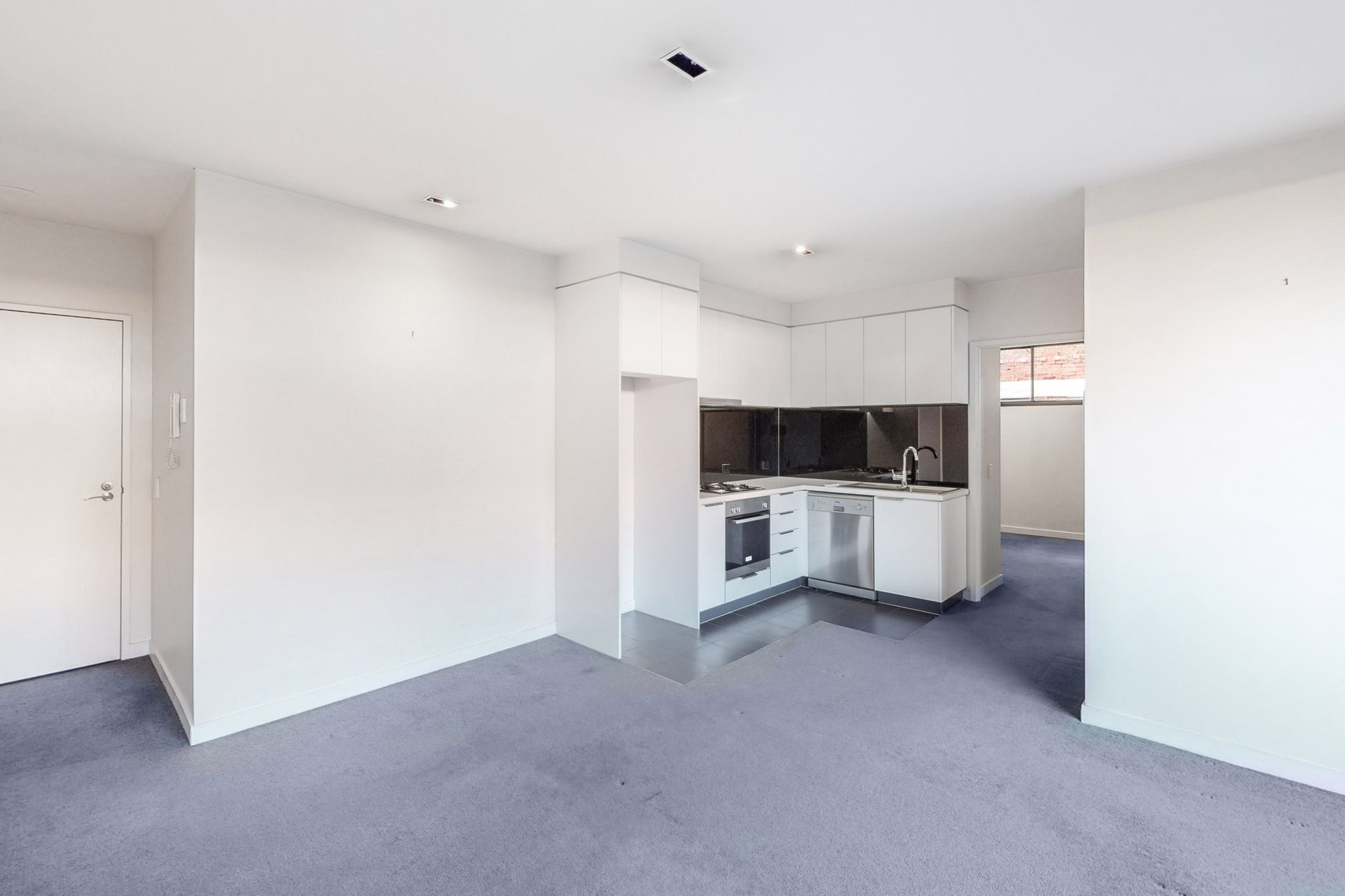 106/107 Hawke Street, West Melbourne image 4