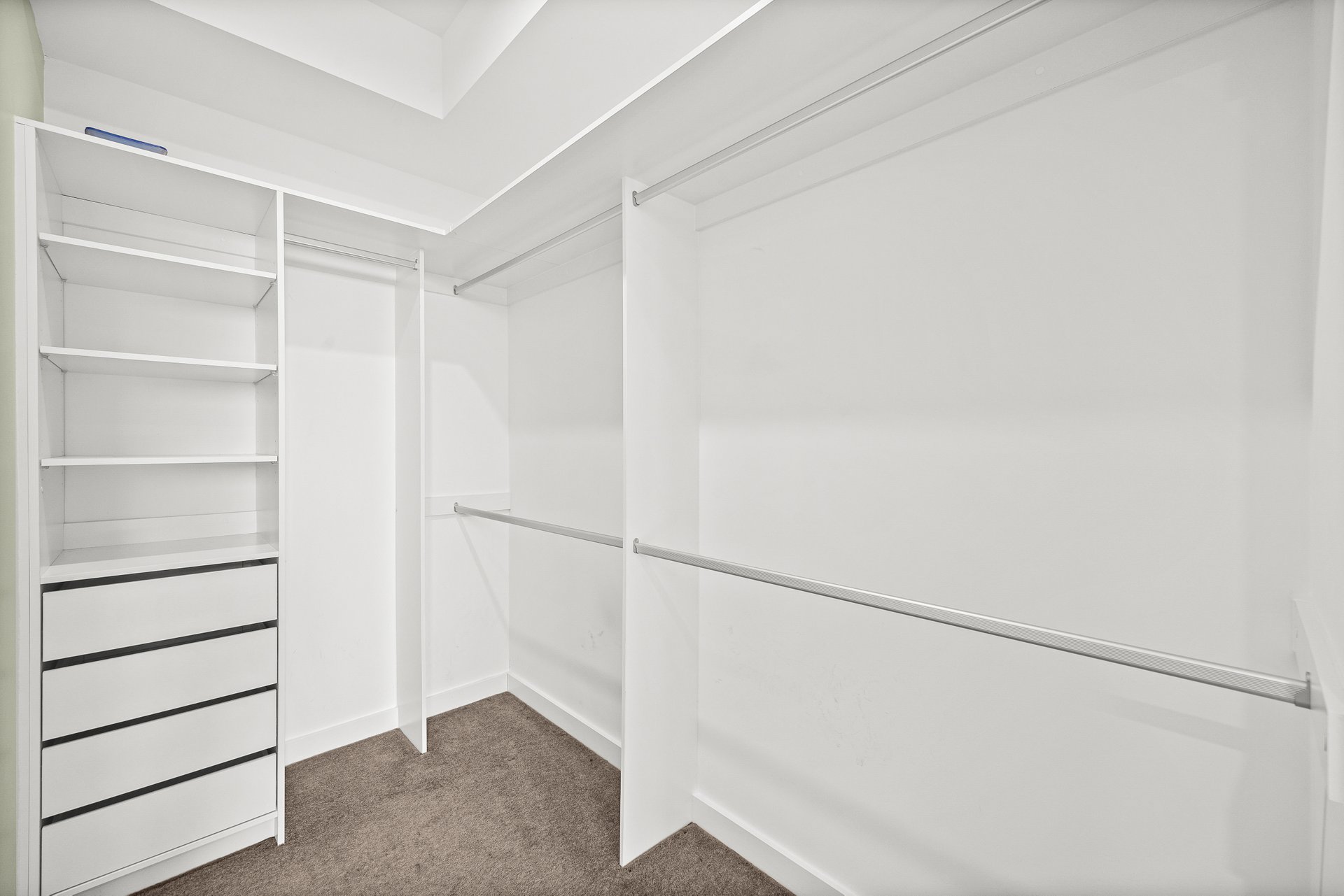 106/162 Whitehorse Road, Blackburn image 6