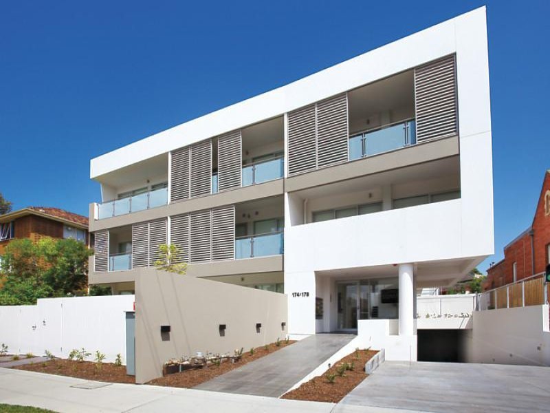 Property Gallery - Main Image