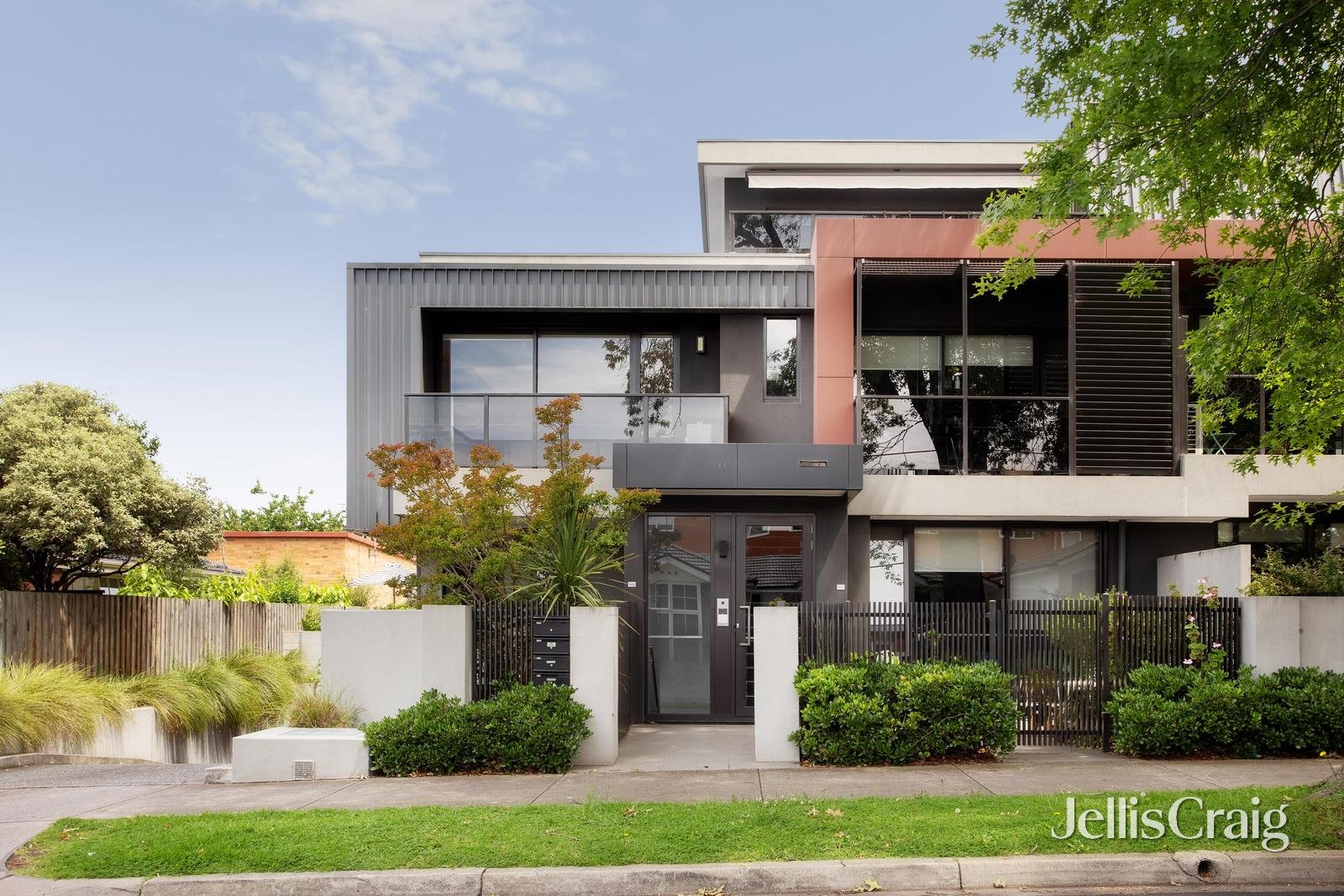 106/18 Cadow Street, Kew East image 1