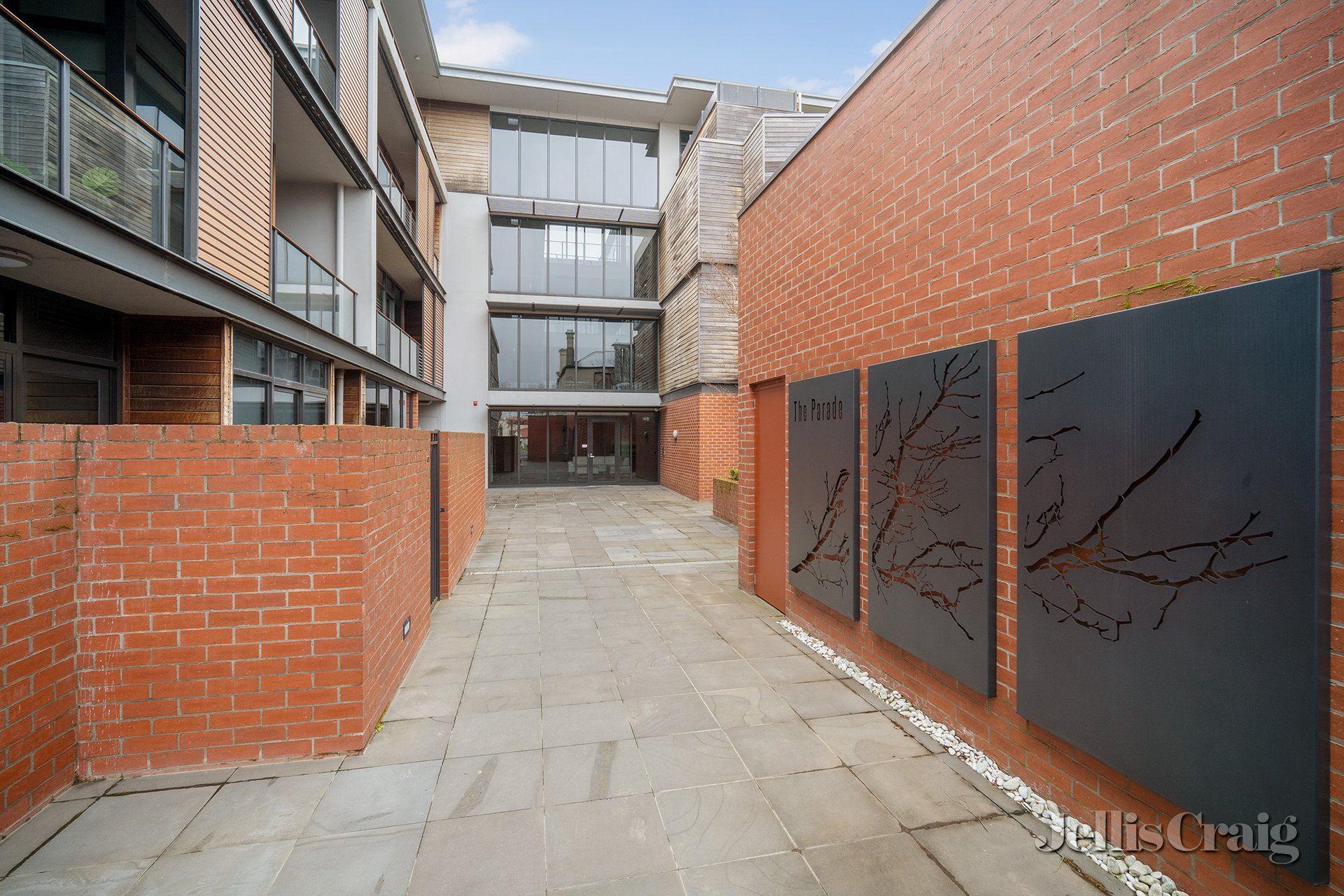 106/18 Wendouree Parade, Lake Wendouree image 6