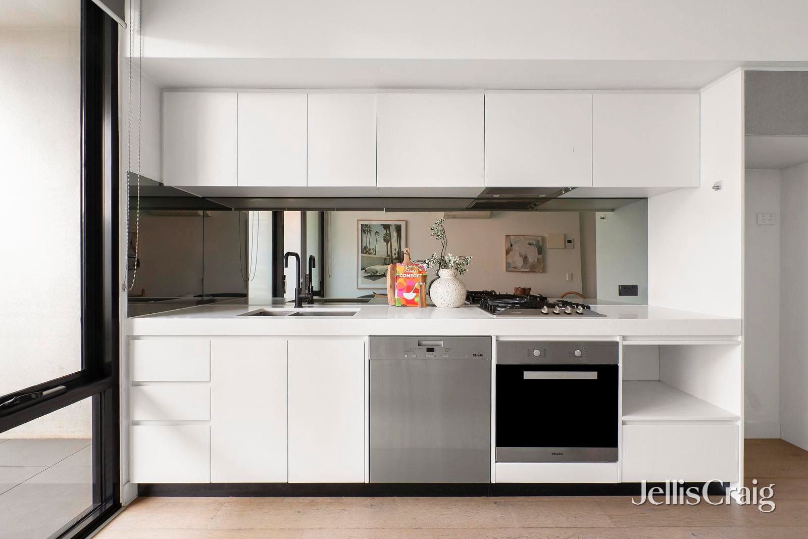 106/1A Campbell Grove, Northcote image 6