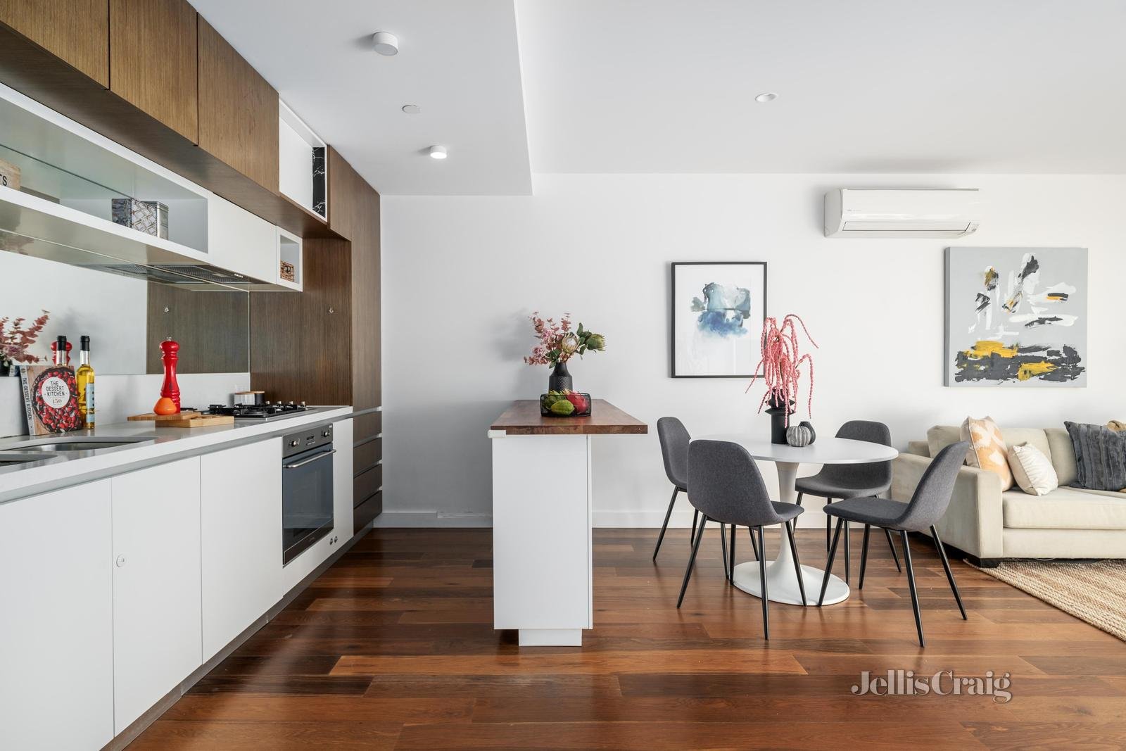 106/201 Whitehorse Road, Balwyn image 2