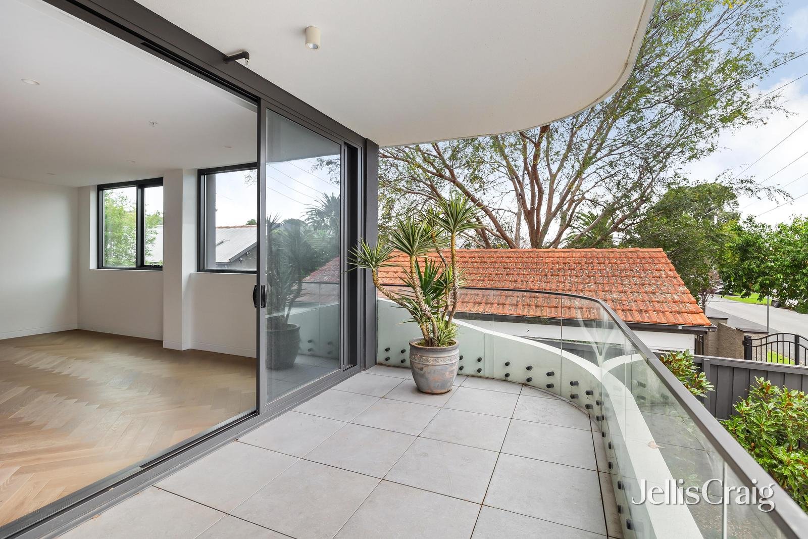 106/252 Wattletree Road, Malvern image 3