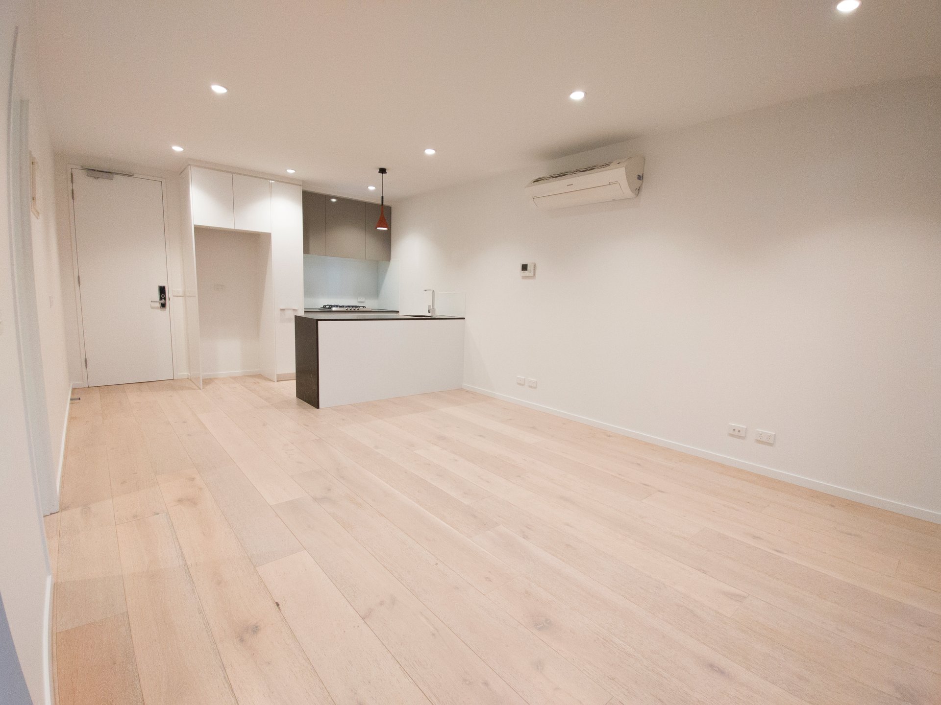 Property Gallery - Main Image