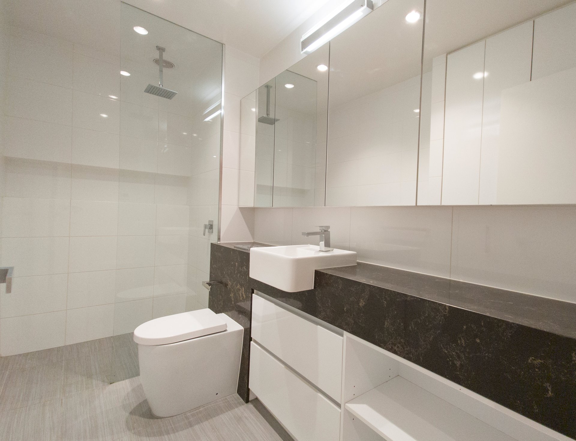Property Gallery Thumbnail 3