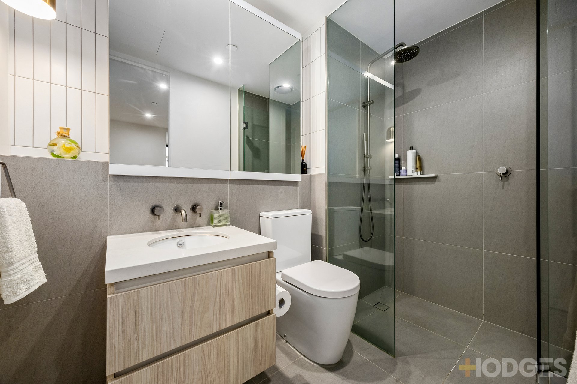 106 / 295 Hampton Street Hampton