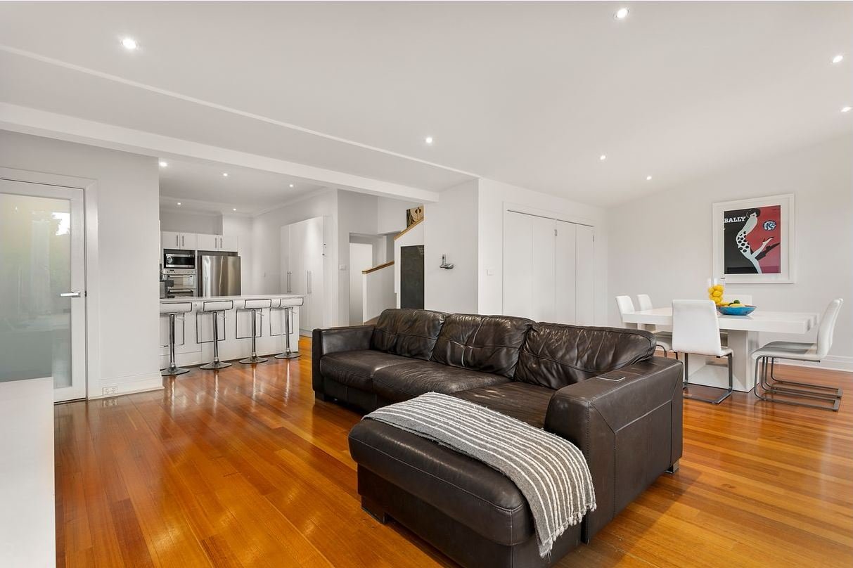 Property Gallery Thumbnail 3