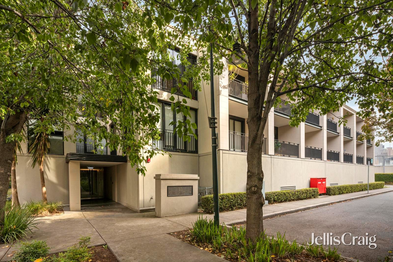 106/33 Cliveden Close, East&nbsp;Melbourne image 12