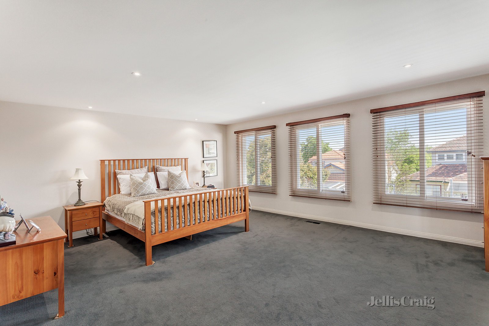 1064 Toorak Road, Camberwell image 9