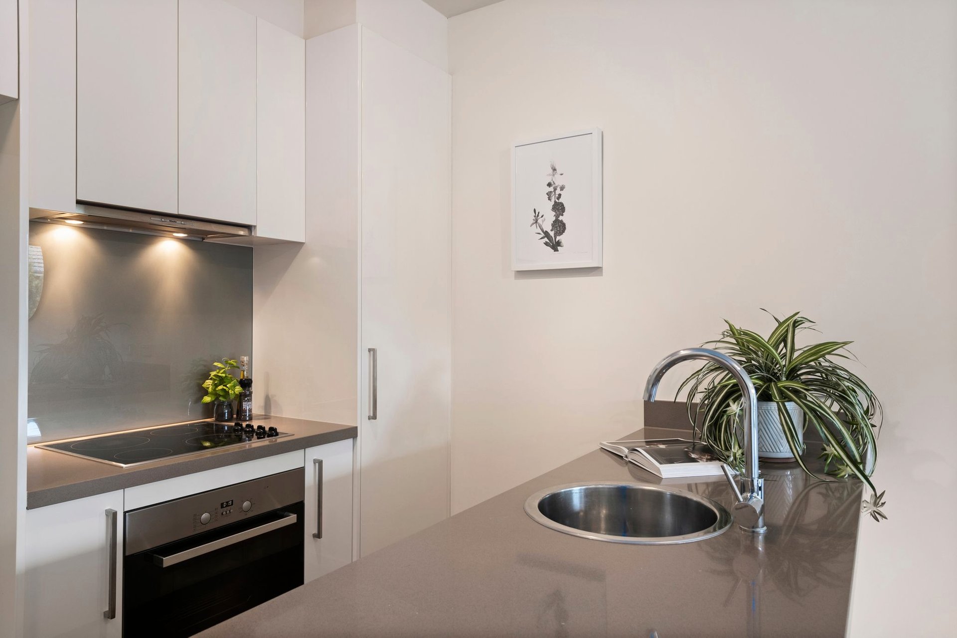Property Gallery Thumbnail 6