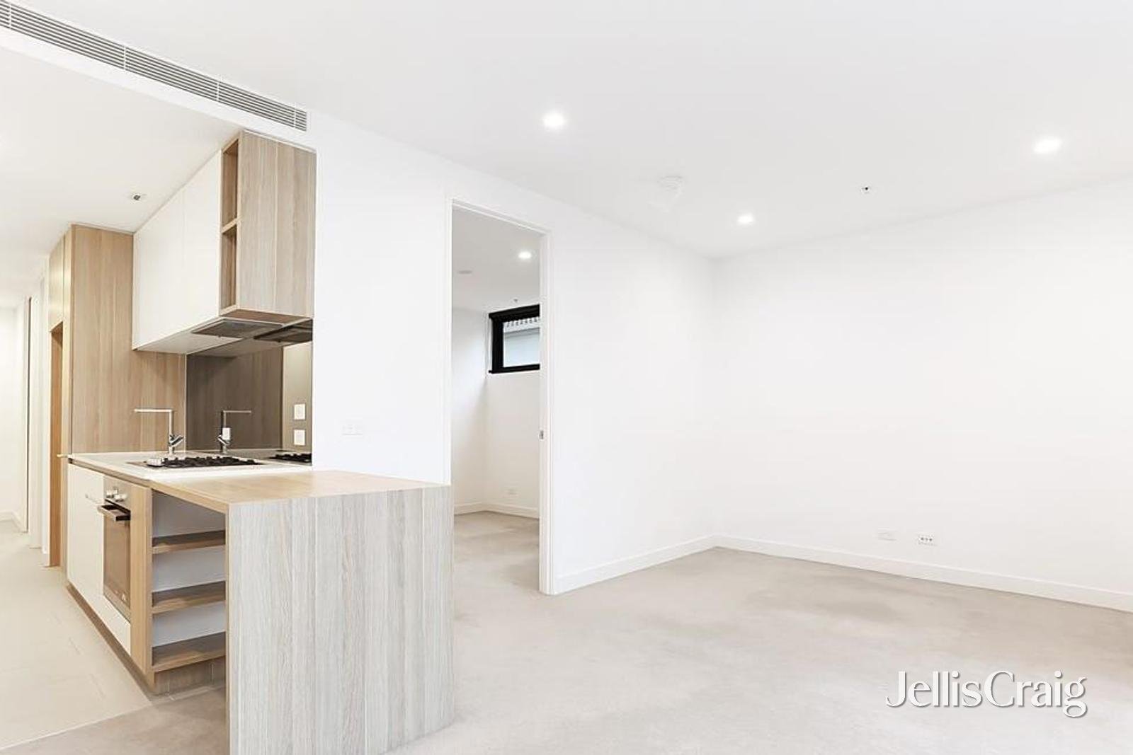 106/5-7 Irving Avenue, Box&nbsp;Hill image 3