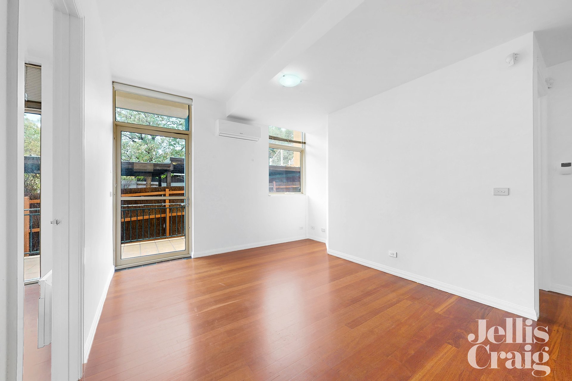 106/5 Ordnance Reserve, Maribyrnong image 6