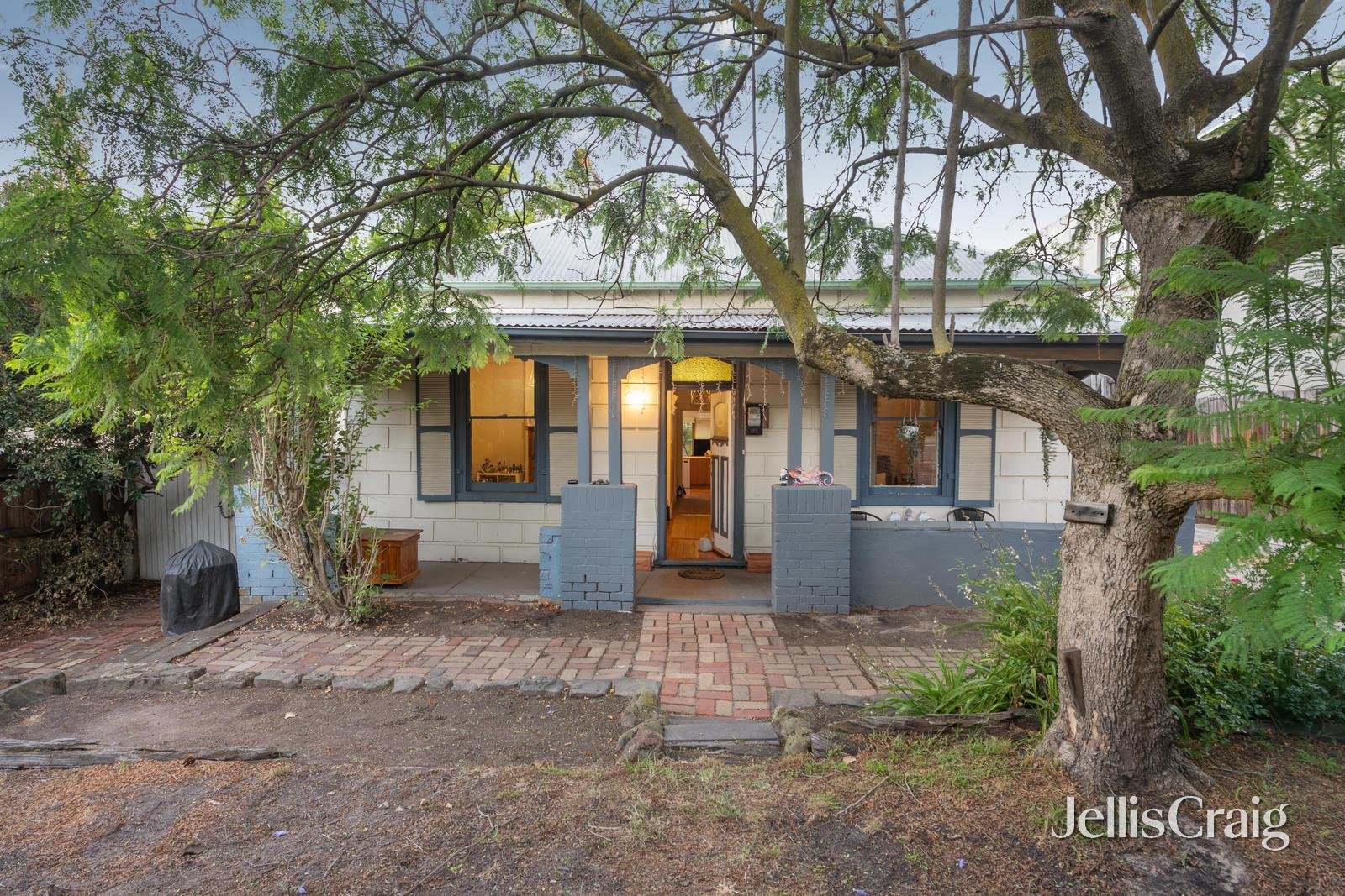 1066 Toorak Road, Camberwell image 1