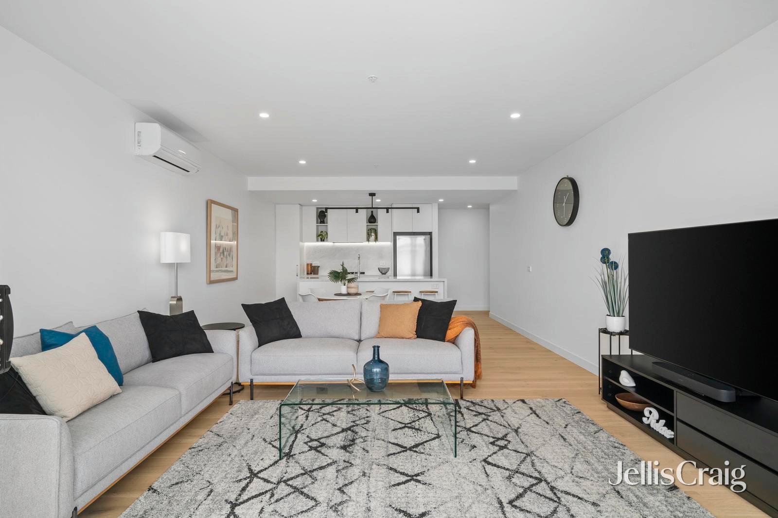 106/659-661 Whitehorse Road, Mont Albert image 1