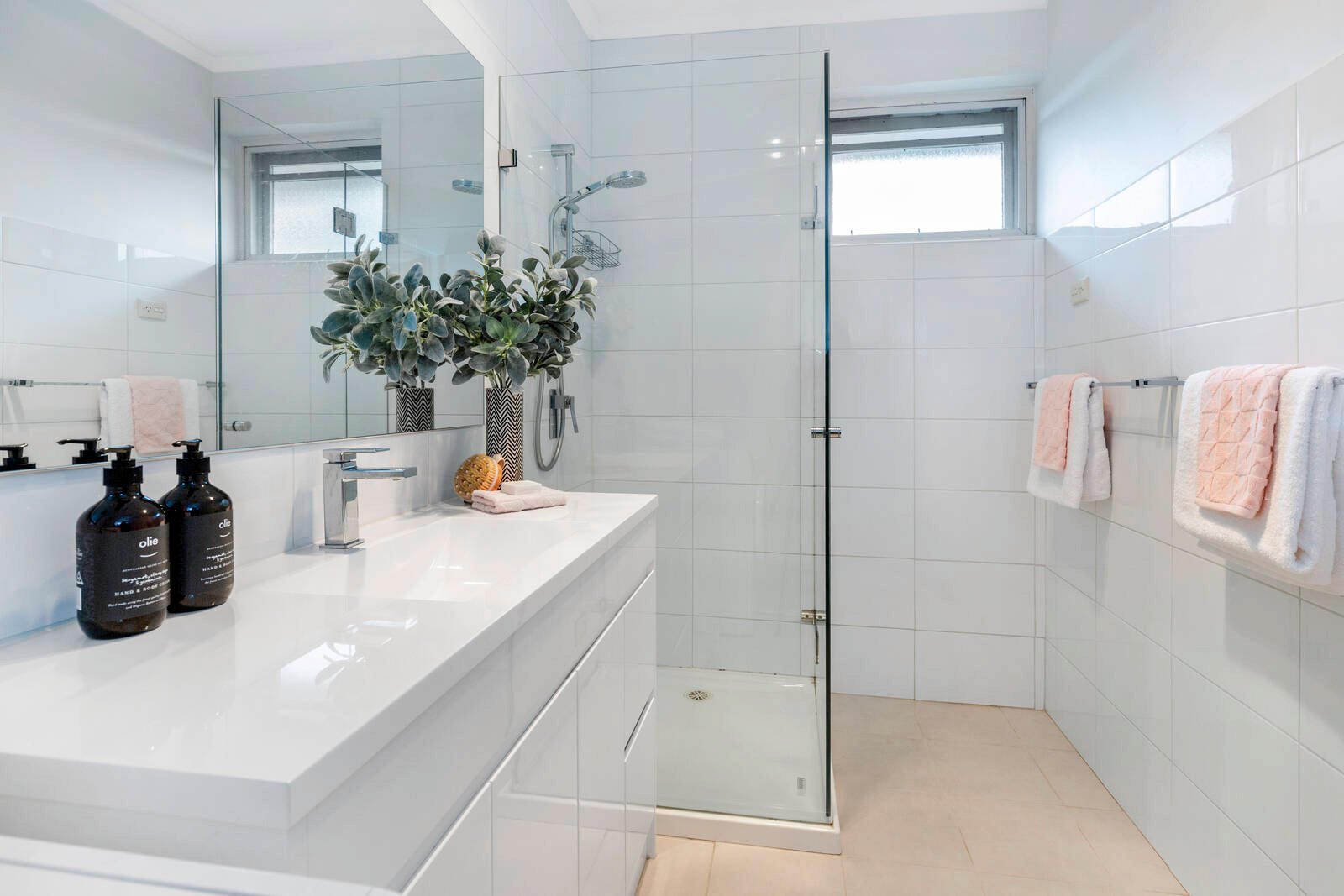 Property Gallery Thumbnail 3