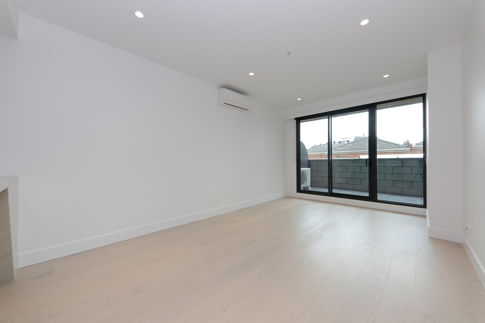 106/706 Burwood Road, Hawthorn&nbsp;East image 3