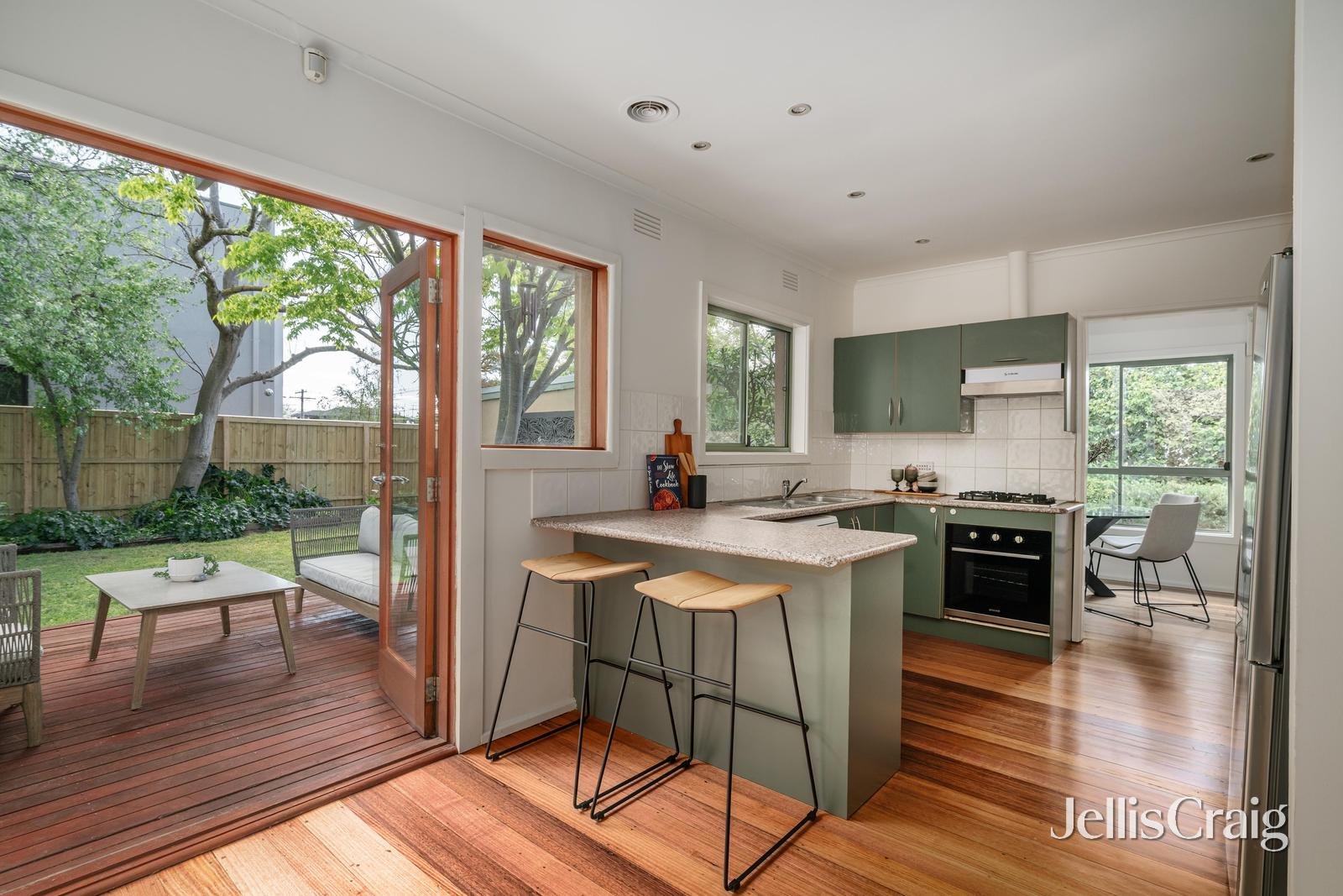 107 Bignell Road, Bentleigh East image 5
