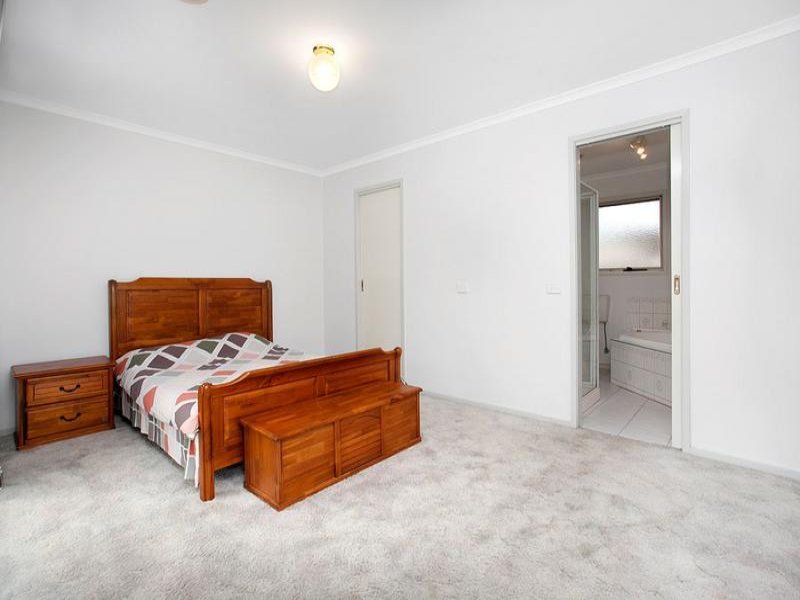107 Bridgewater Way, Rowville image 7