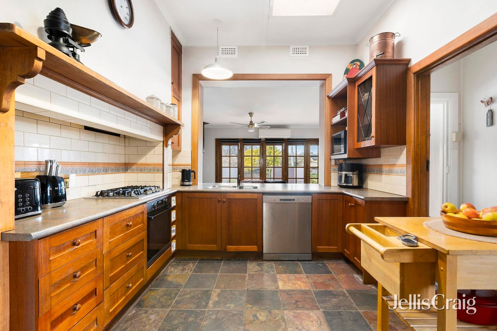 107 Charles Street, Ascot&nbsp;Vale image 4