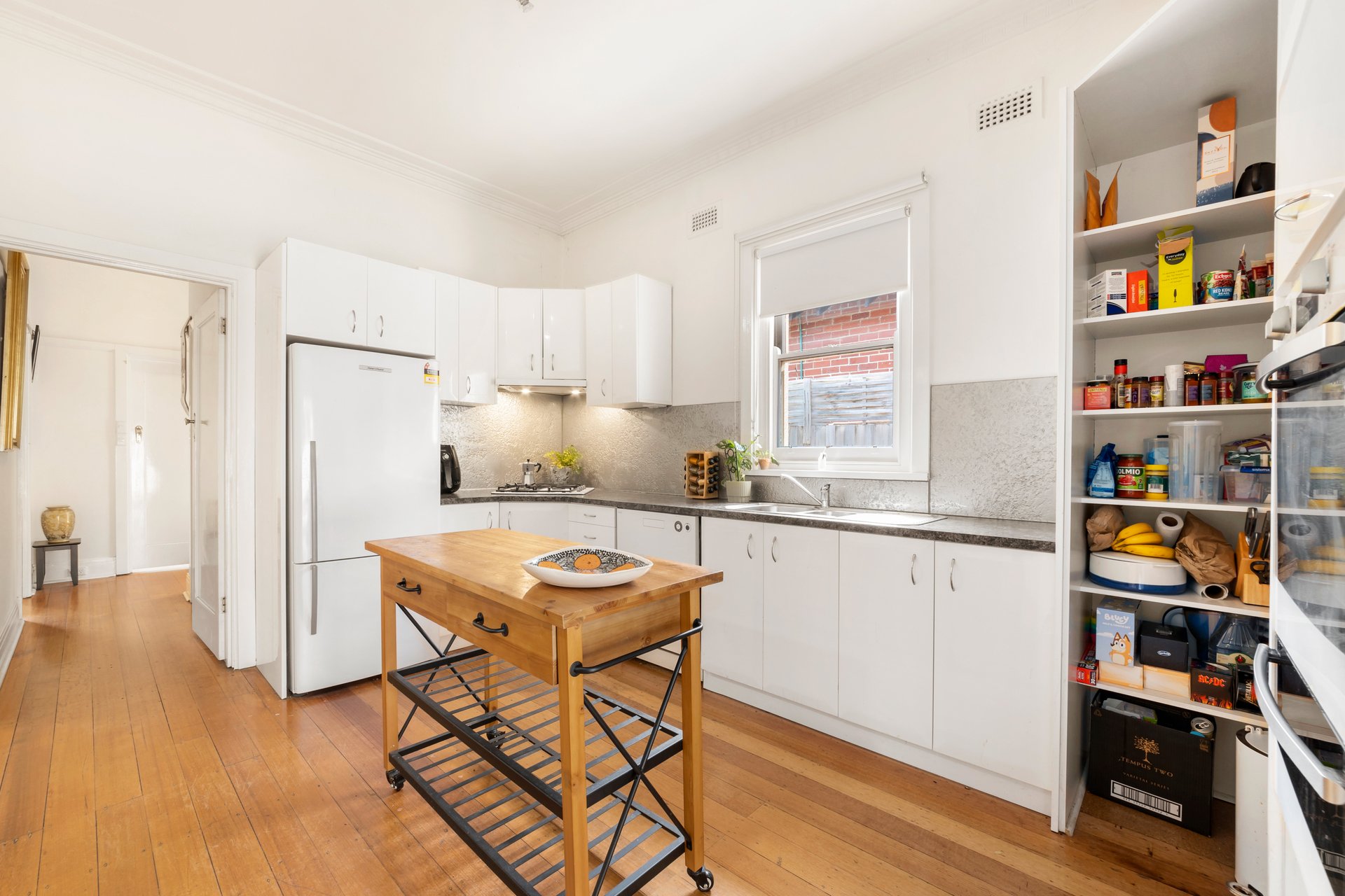 Property Gallery Thumbnail 3