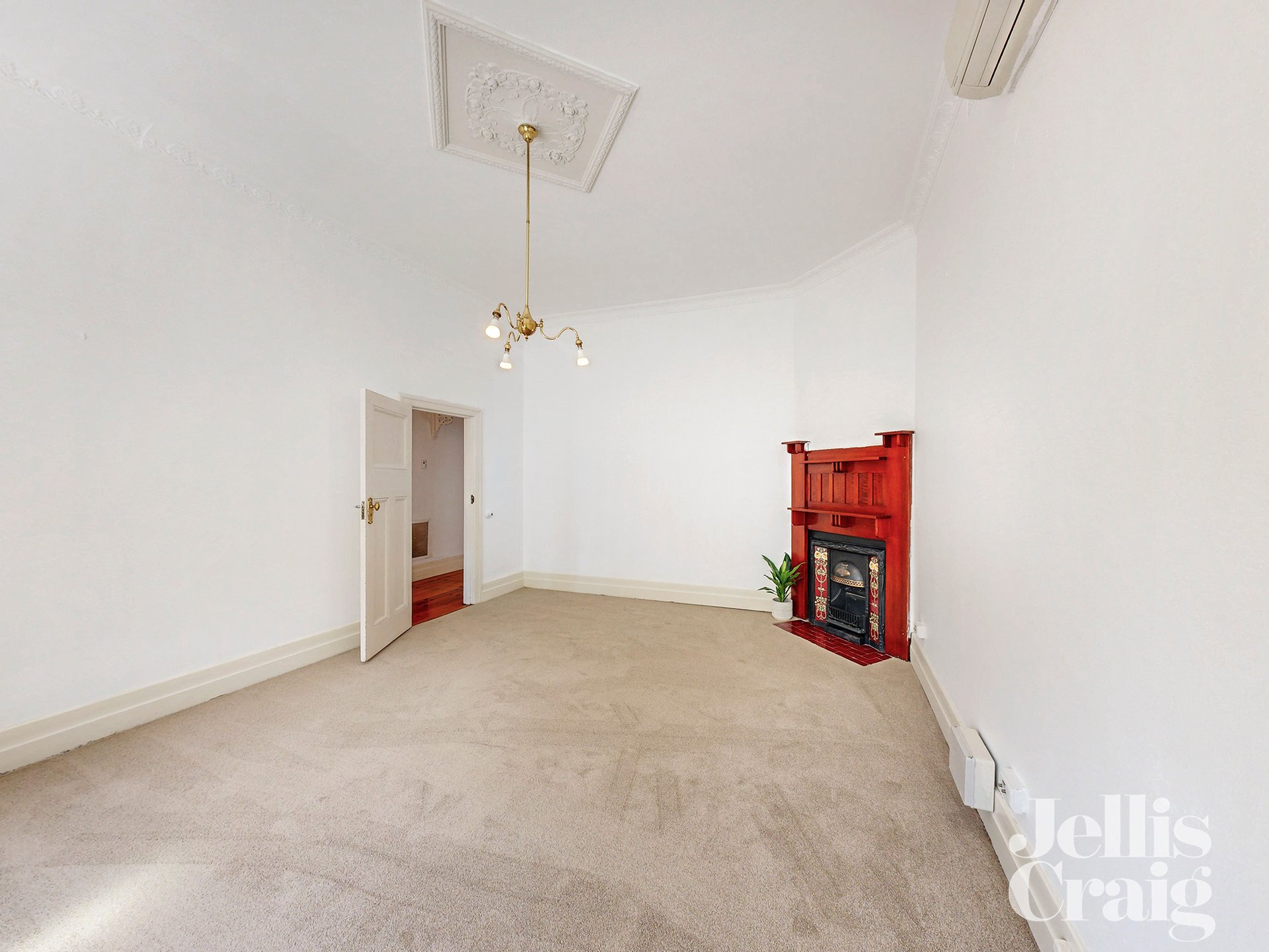 107 Glass Street, Essendon image 3