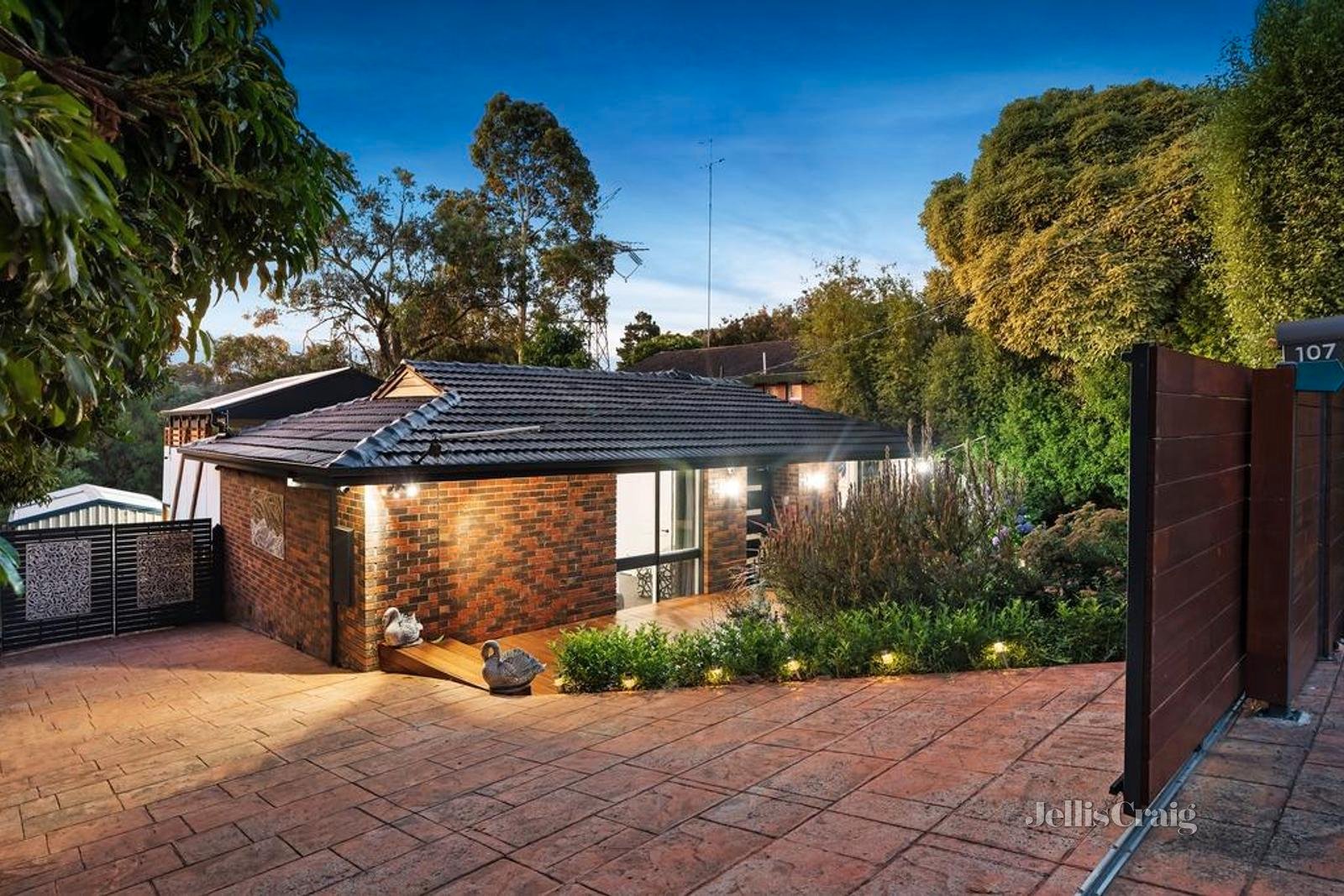 107 Glenvale Road, Donvale image 1