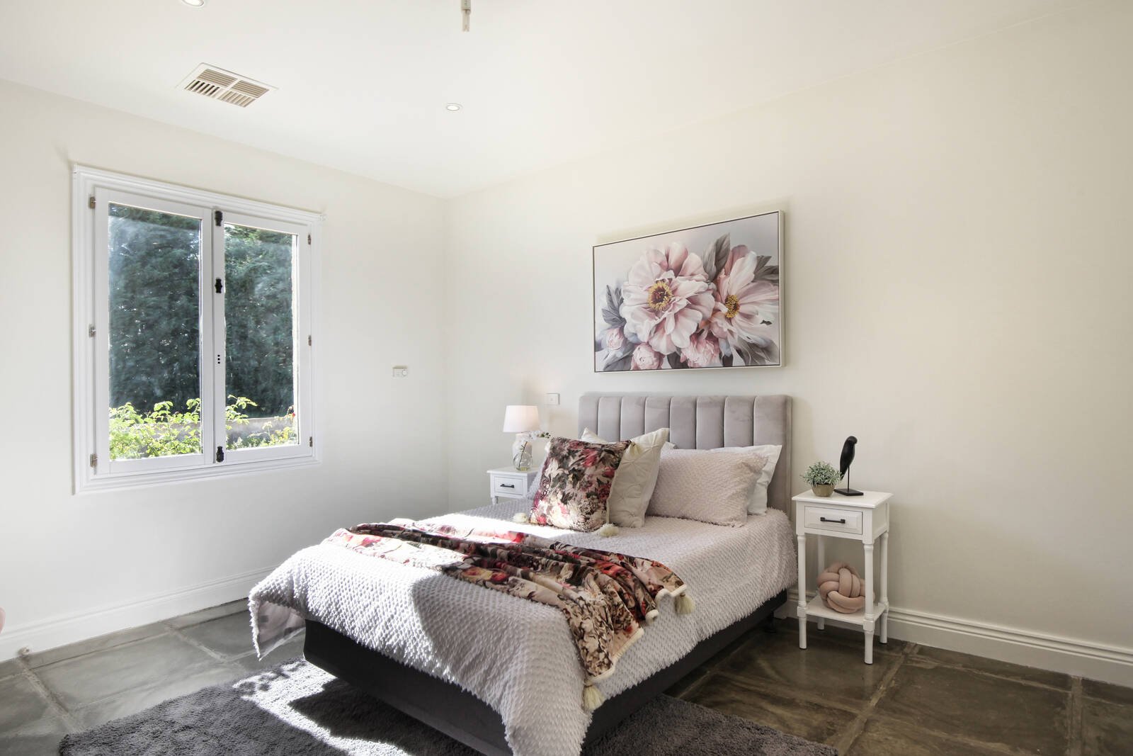 Property Gallery Thumbnail 13