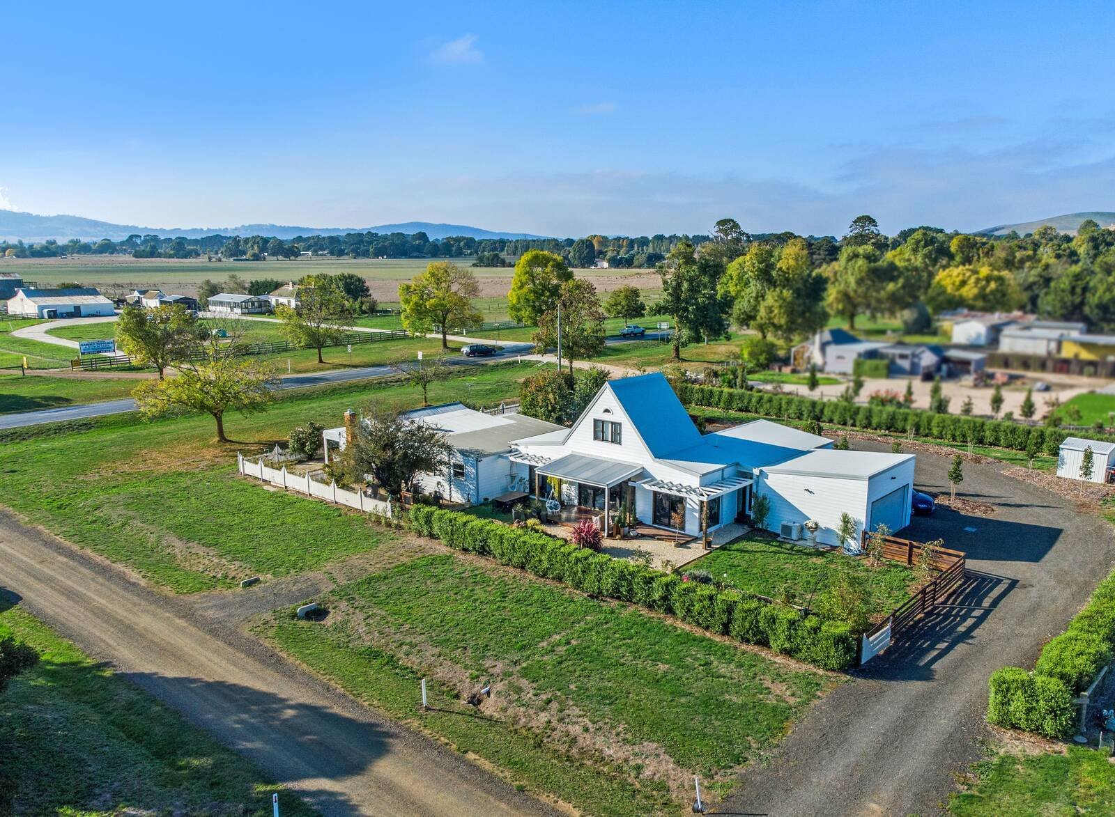 Property Gallery Thumbnail 3