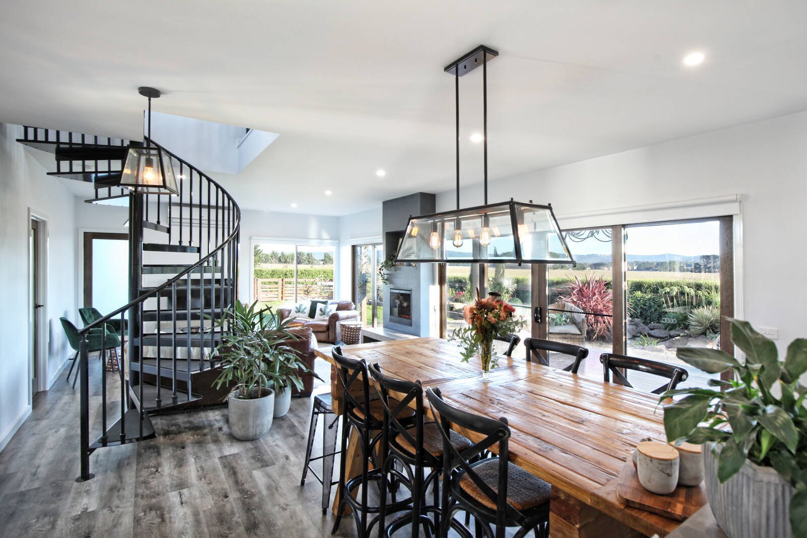 Property Gallery Thumbnail 6