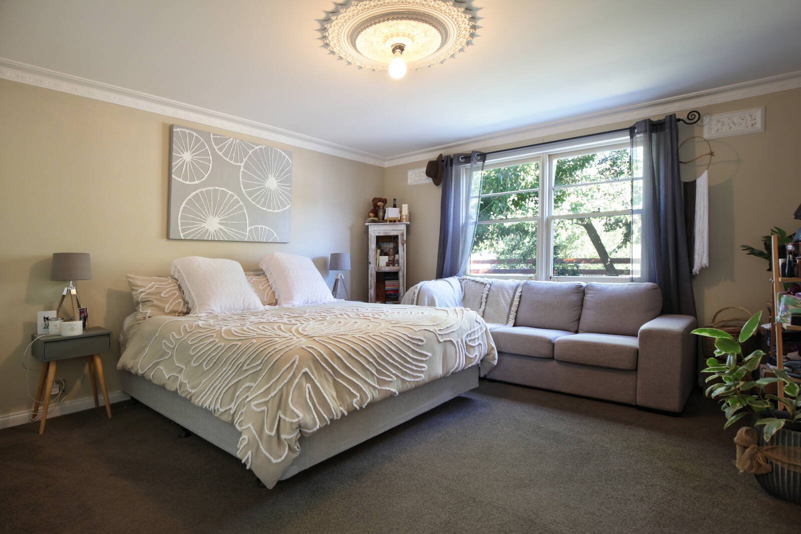 Property Gallery Thumbnail 11