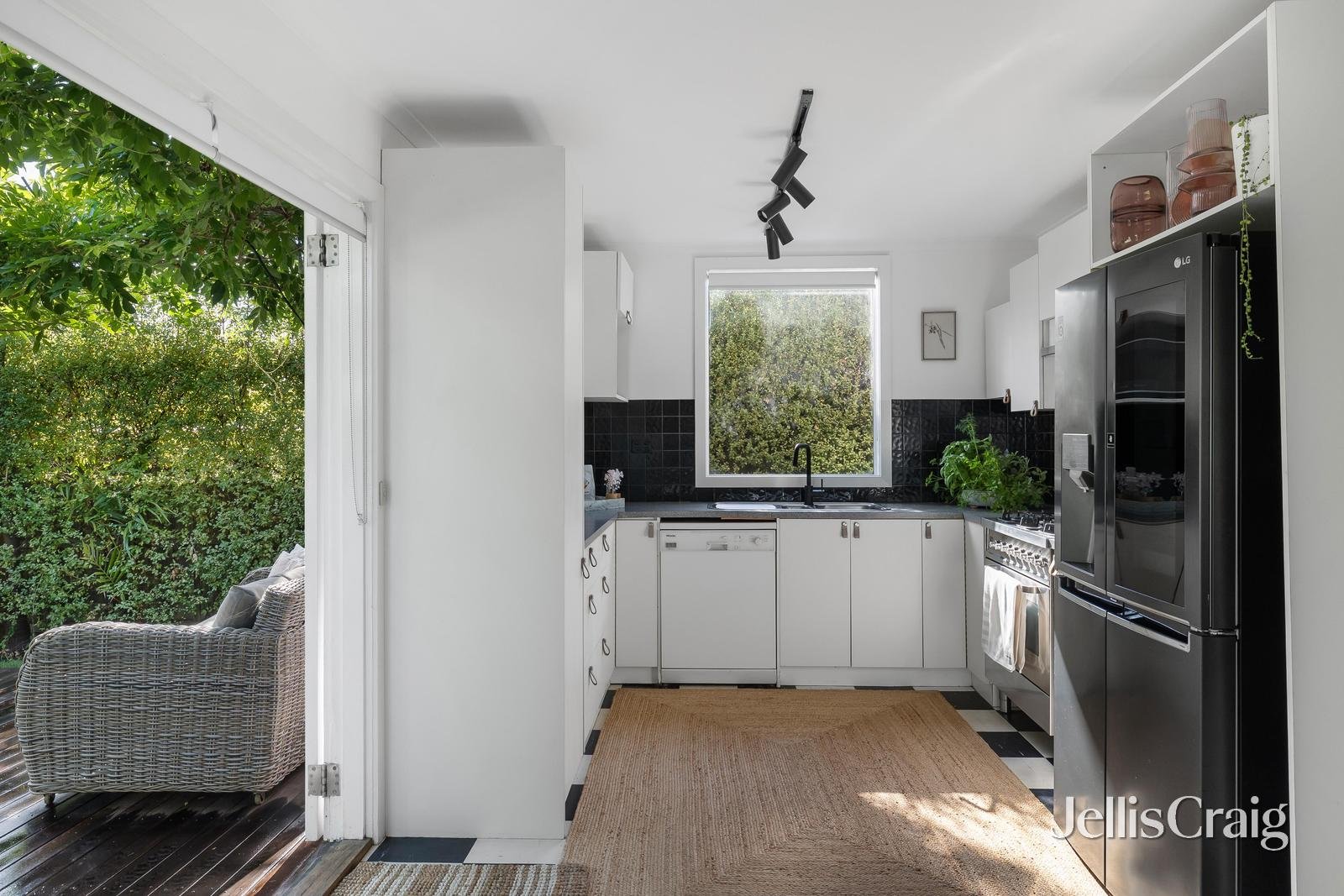 107 Martin Street, Brighton image 5