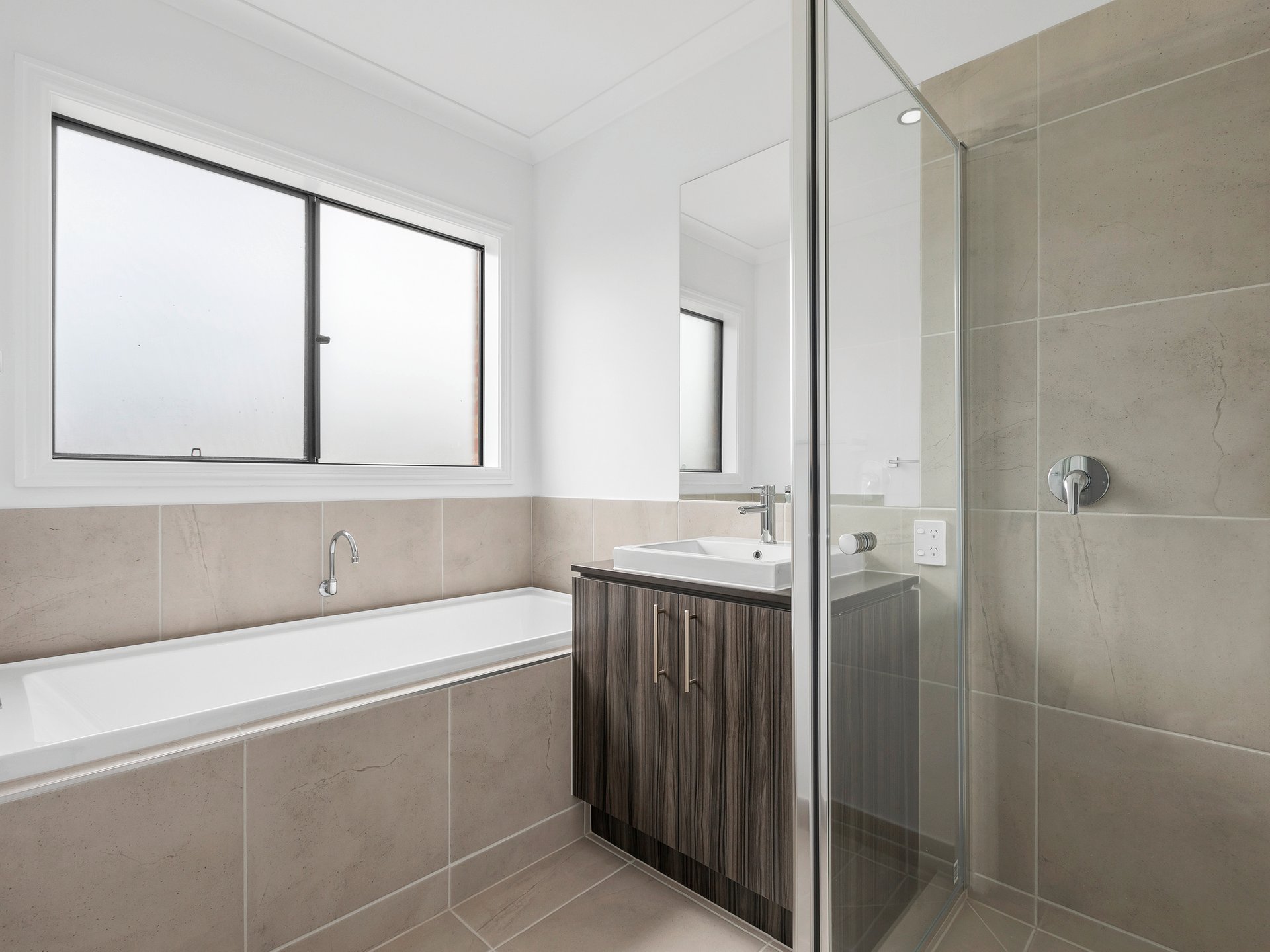 Property Gallery Thumbnail 4