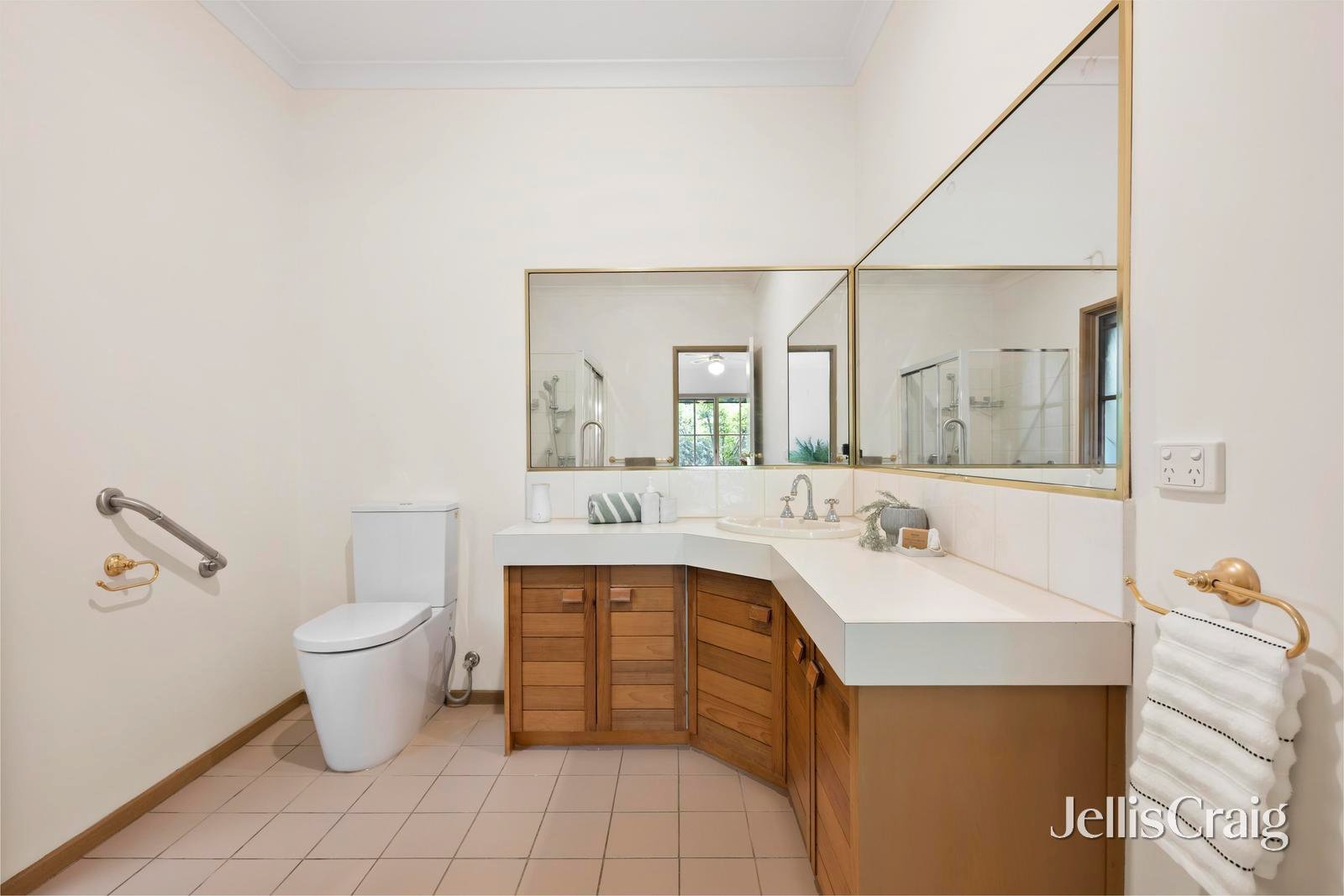 107 Partridge Way, Mooroolbark image 12