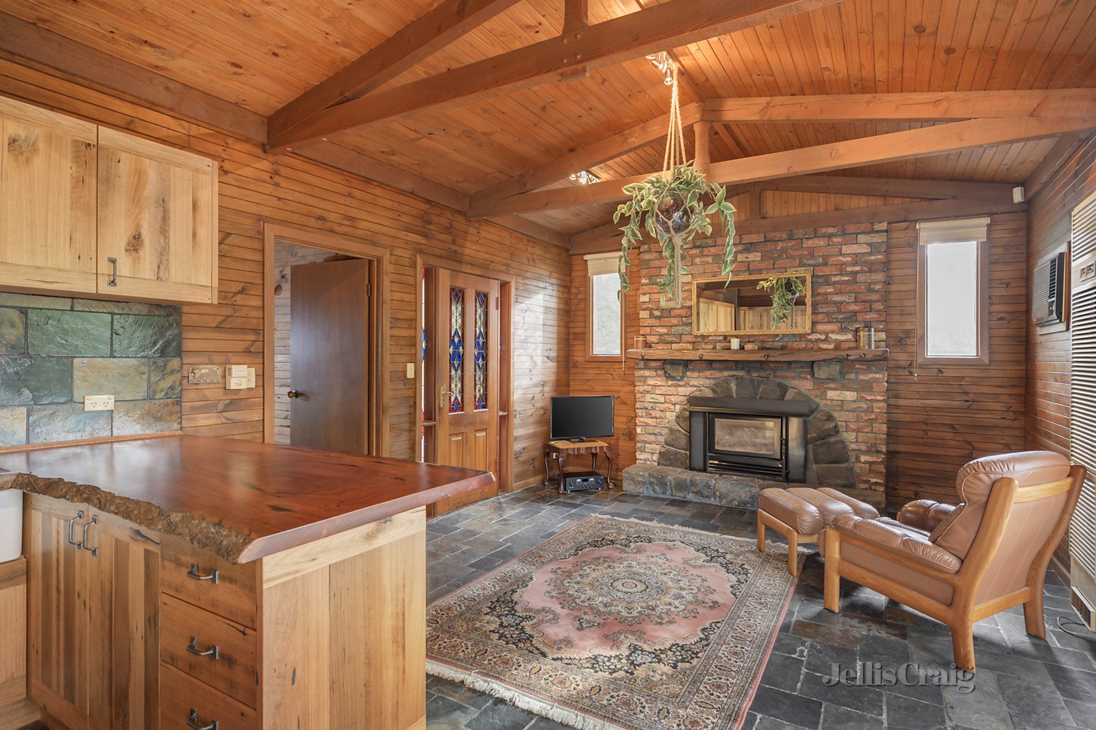 107 Research-Warrandyte Road, North Warrandyte image 4