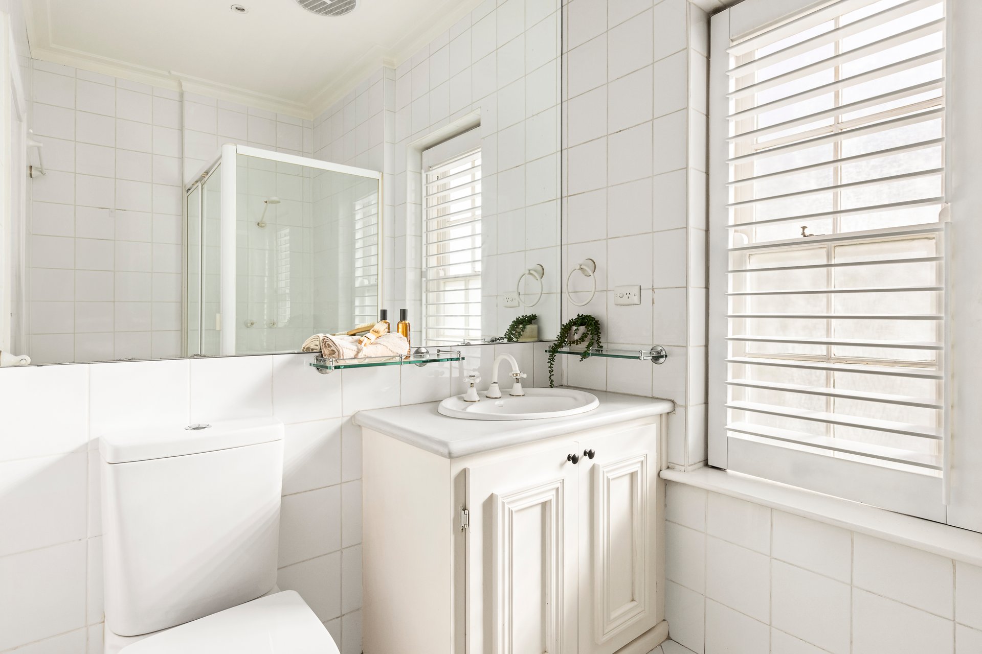 Property Gallery Thumbnail 9