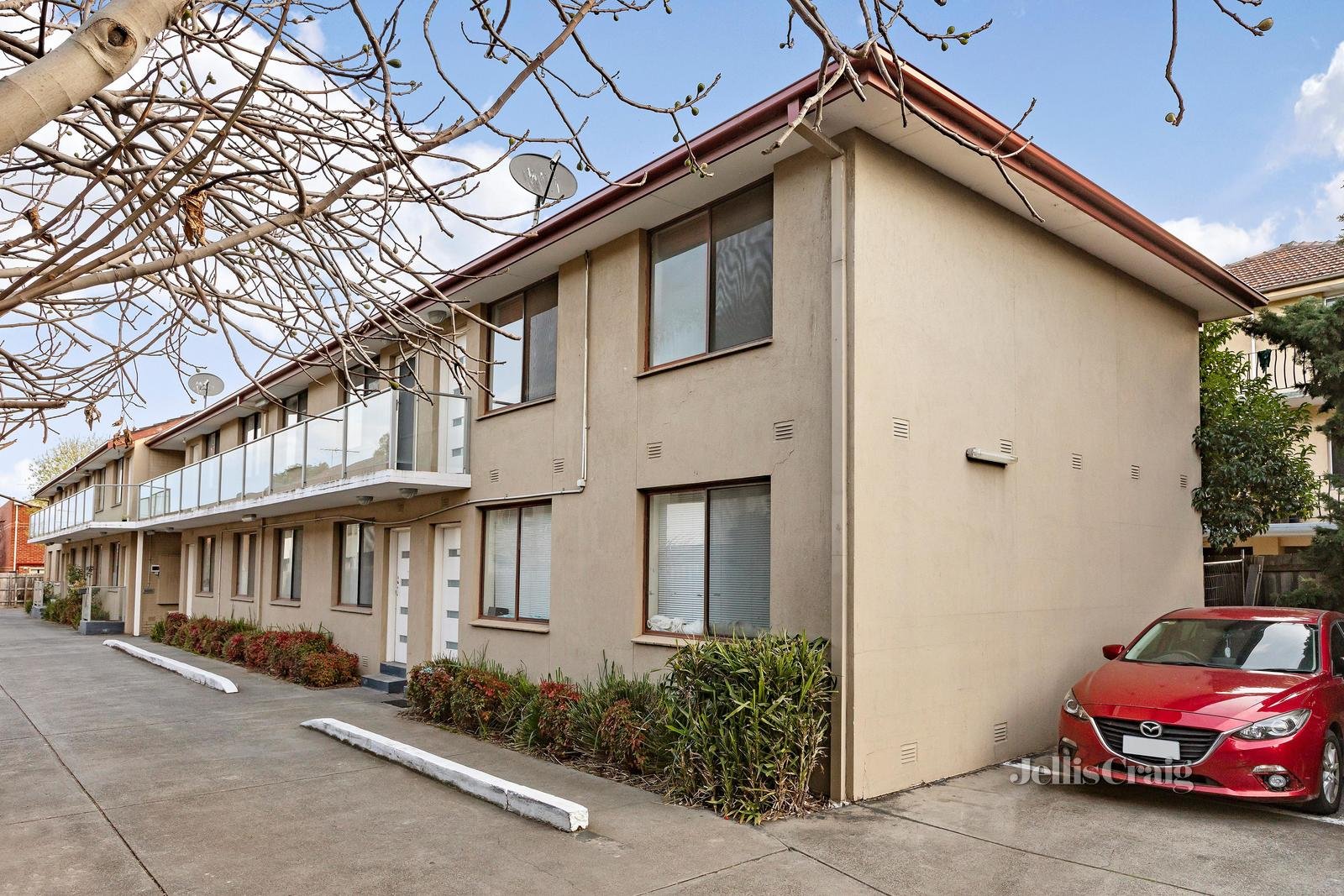 10/707 Barkly Street, West Footscray image 8