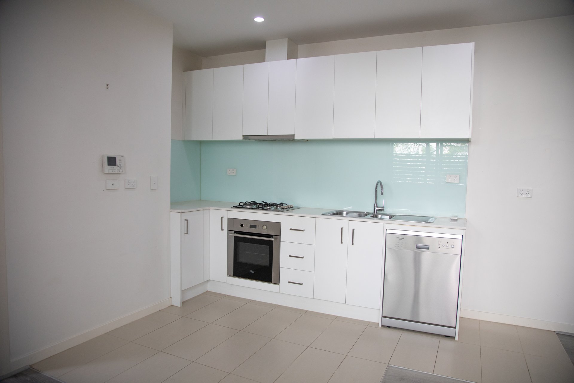 107/10 Alfrick Road, Croydon image 2