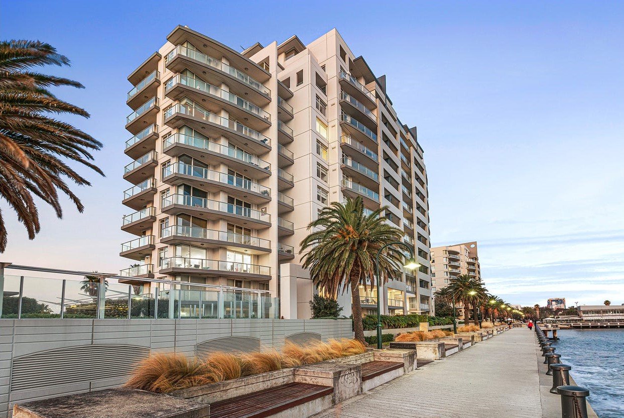 Property Gallery Thumbnail 10